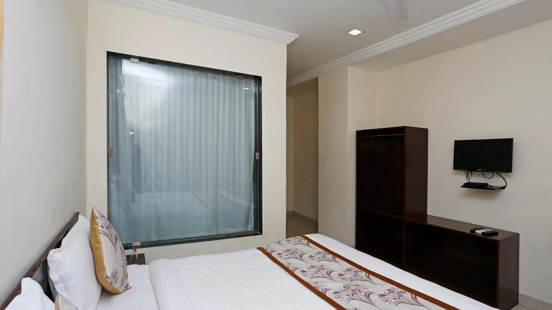 Hotel O Golden Wings Udaipur
